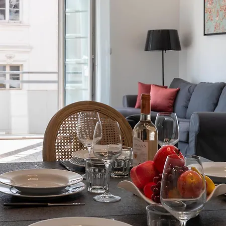 Appartement 3-br In The Golden Square *