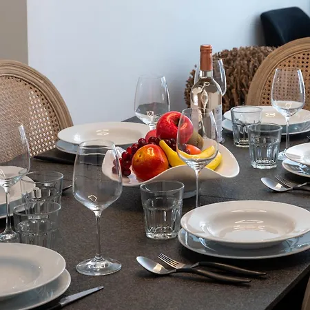 3-br In The Golden Square Appartement Cannes