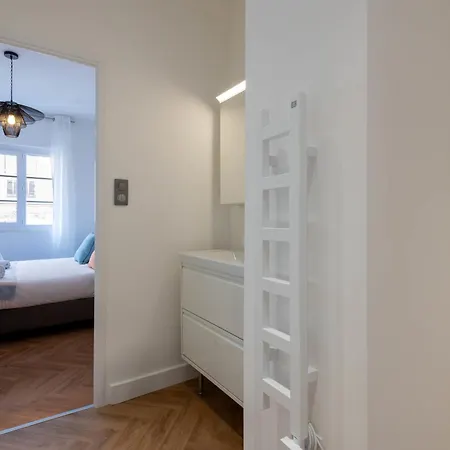 3-br In The Golden Square Appartement *